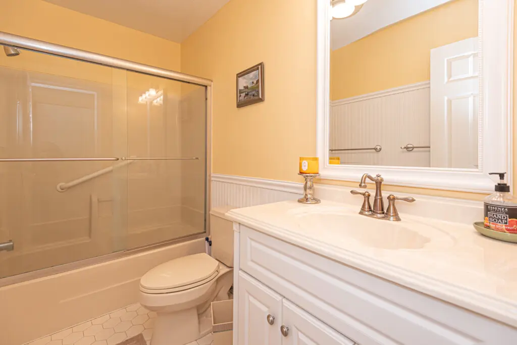 1cea6efe 2215 4052 bc33 3723de011291