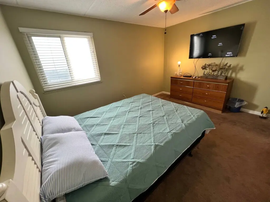 27b1d01c 424b 4382 b433 a0fec5f4ba3c