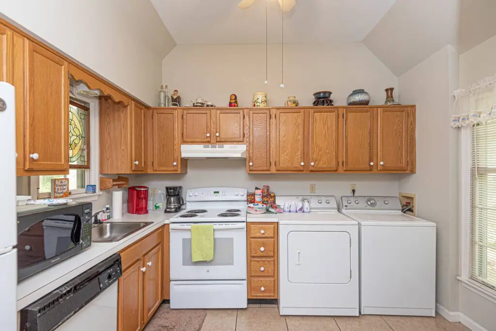 2c61a378 fbeb 4b3d 84e6 f6d76be19c96