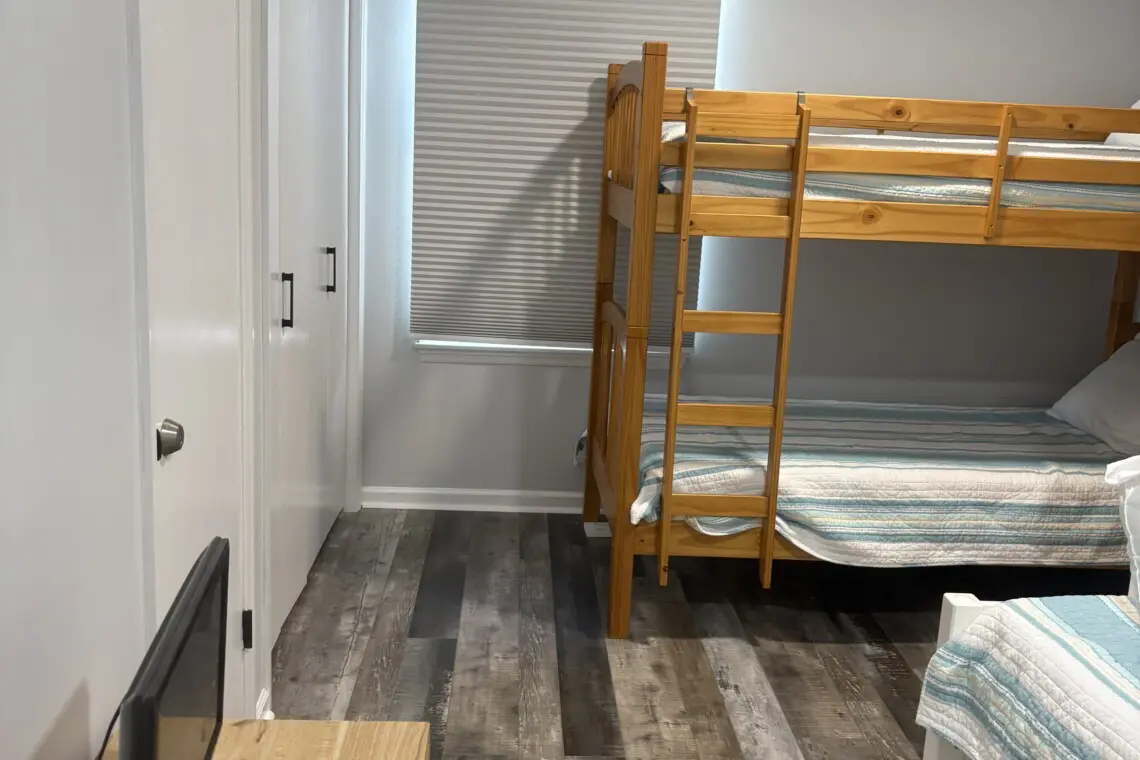 4c17f411 698d 4d1a 84a7 544fc421a952