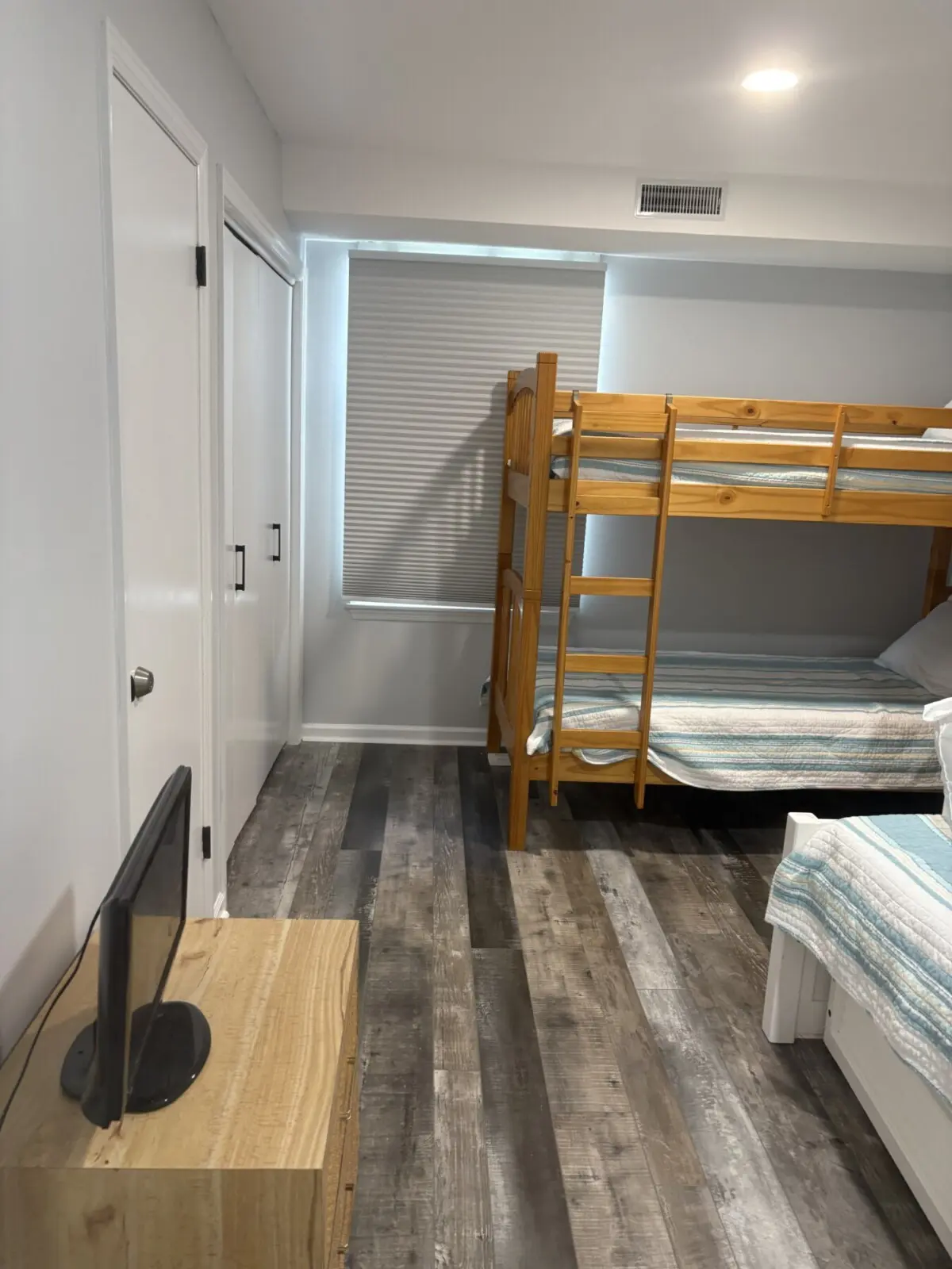 4c17f411 698d 4d1a 84a7 544fc421a952