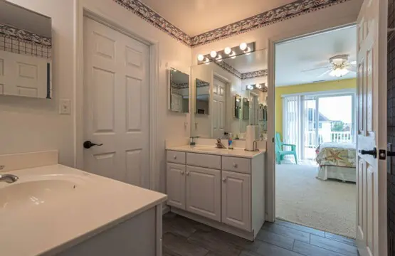 52bb77a2 e31c 42dd bc72 fb35e4503c02