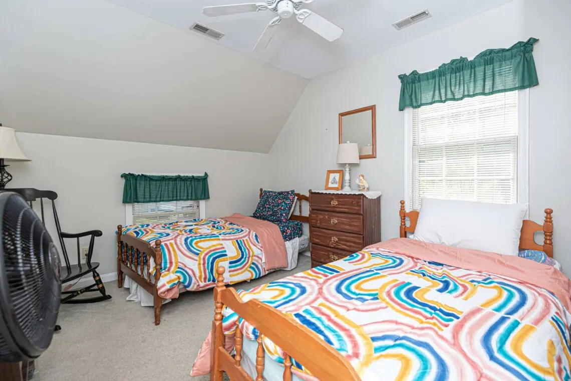 57fb4844 34f1 4d52 8671 460011eab0b2