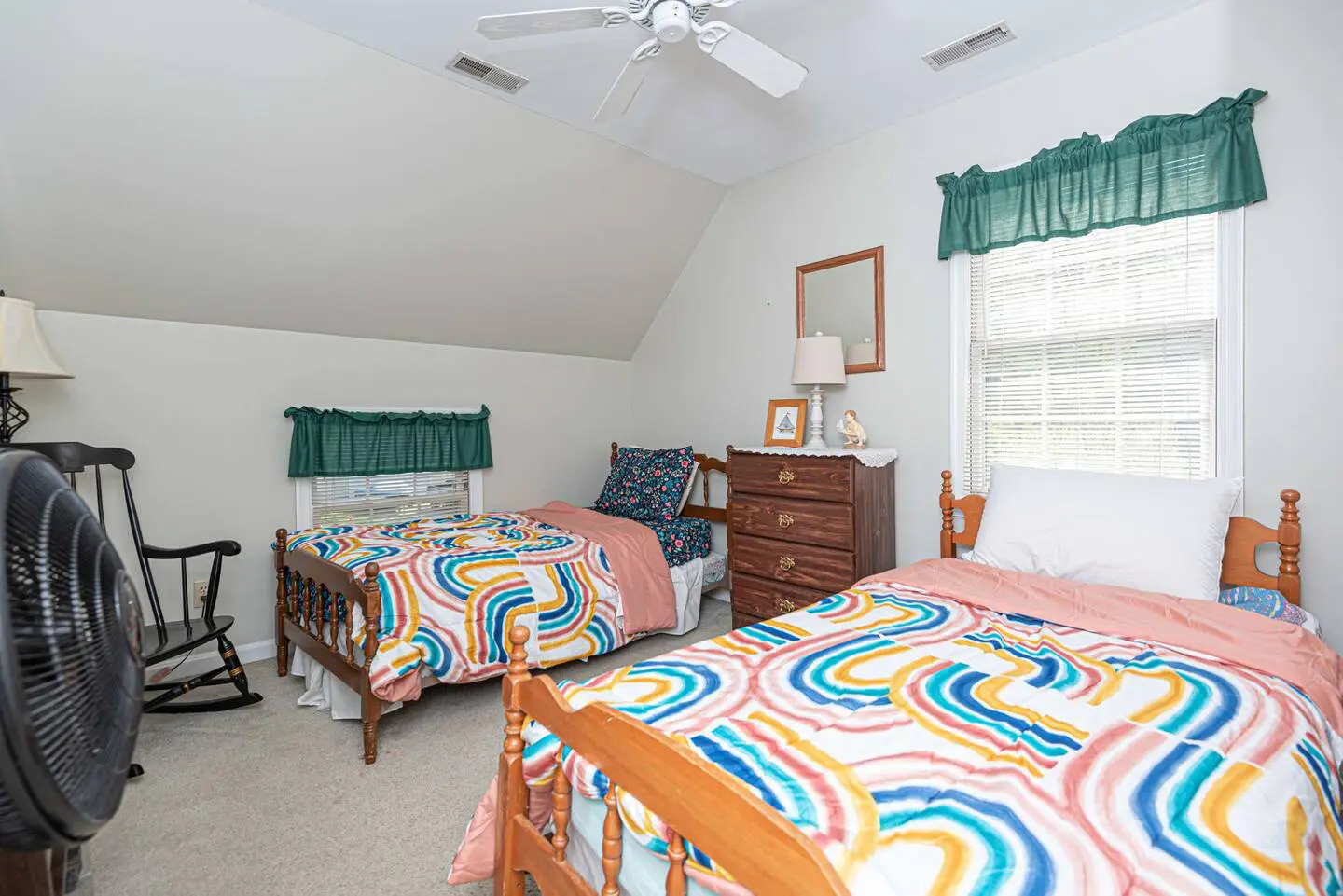 57fb4844 34f1 4d52 8671 460011eab0b2