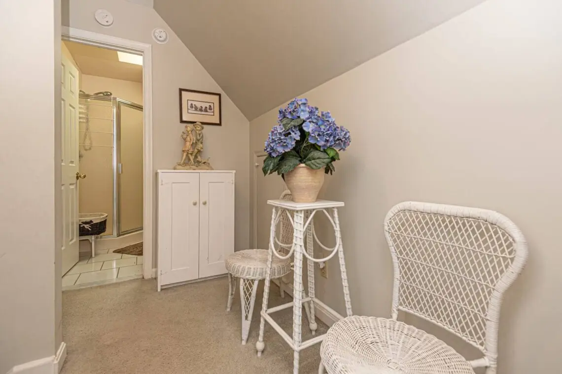 60543b9b 31c5 4a66 b5cd e79a3022ecf8