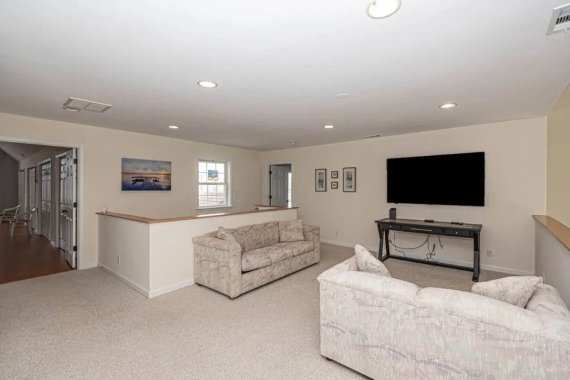 74b64fc6 f511 49cd a958 d597f222709a