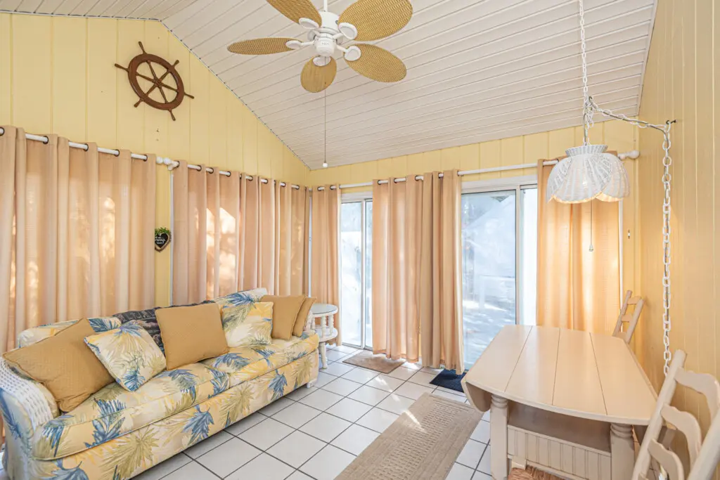 786d9db2 ba5b 4049 b665 bffd3b461f42