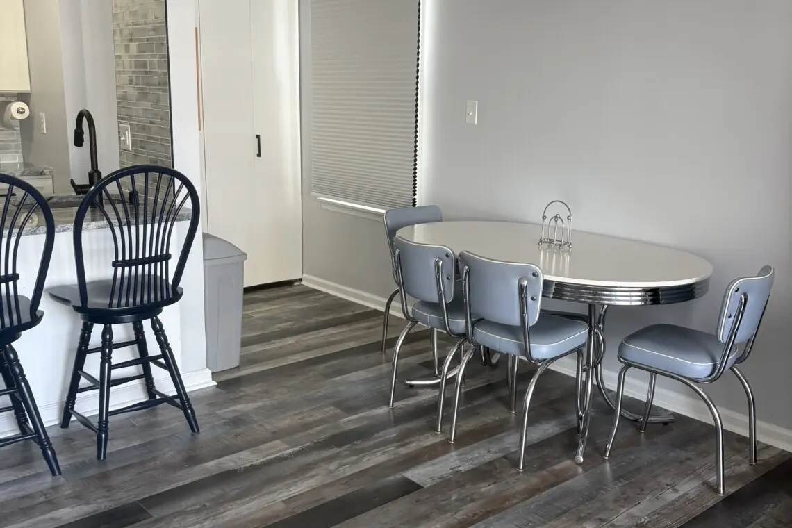 7b453d6b e8d8 4d70 a449 063f3c9f4435