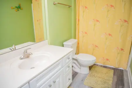 81395321 2105 4632 9874 e190565b3a18