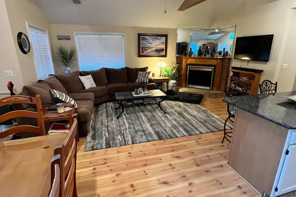 90c483a3 202b 4e3b 8b61 60624385bb30