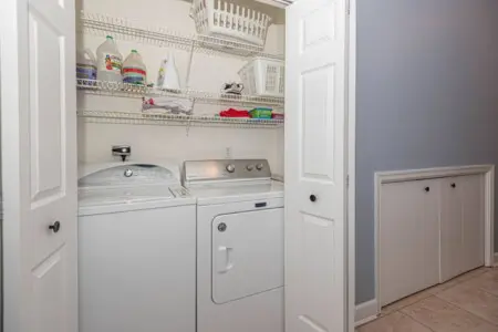 b7035cb6 406d 4cfe 9e32 a0f92de6cf92