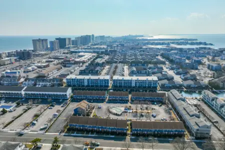 b7e711c1 ec3c 4923 8028 43e090b5840d