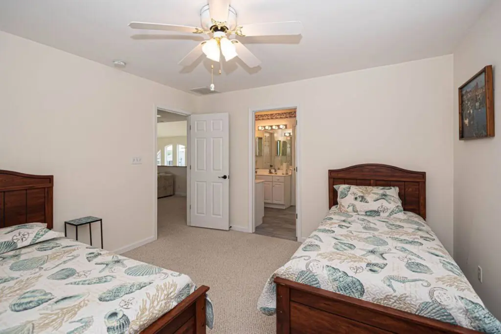 c4acac25 a1ee 4750 abf1 99c5f47bc6df