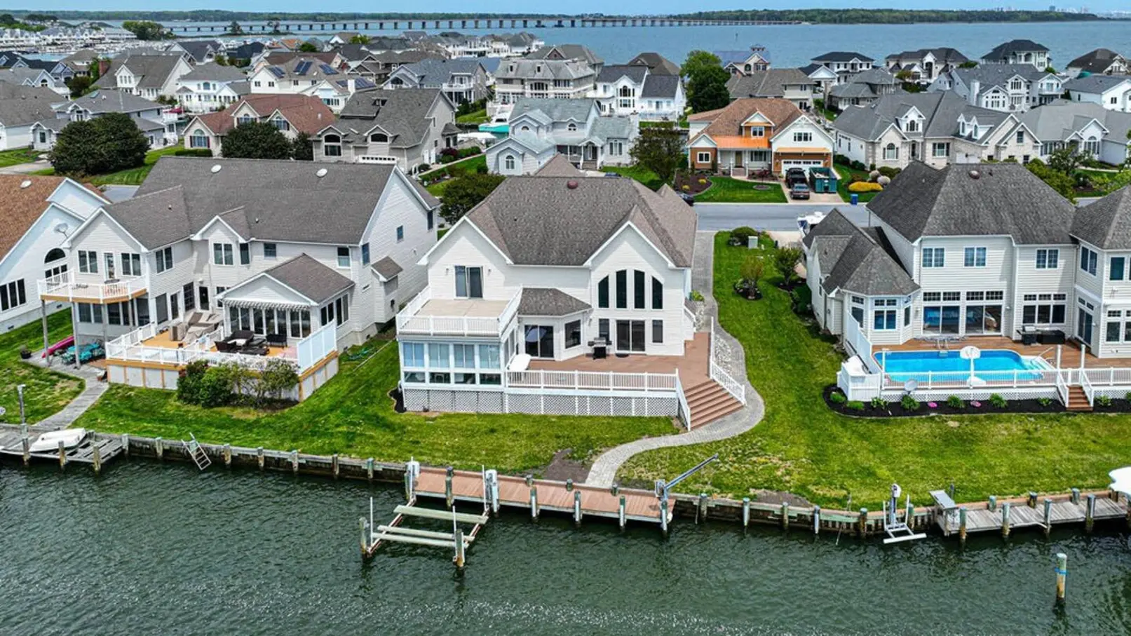 c9c599b2 50a7 49df 9b04 a4a71551eb6c