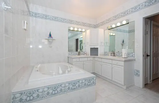 e47dcd1b 8402 4c25 9aa1 3144356e1d3d