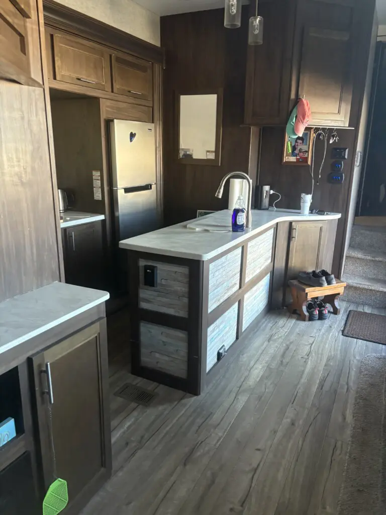 edf3f7ad 0811 445f b141 8e89becdb5dd