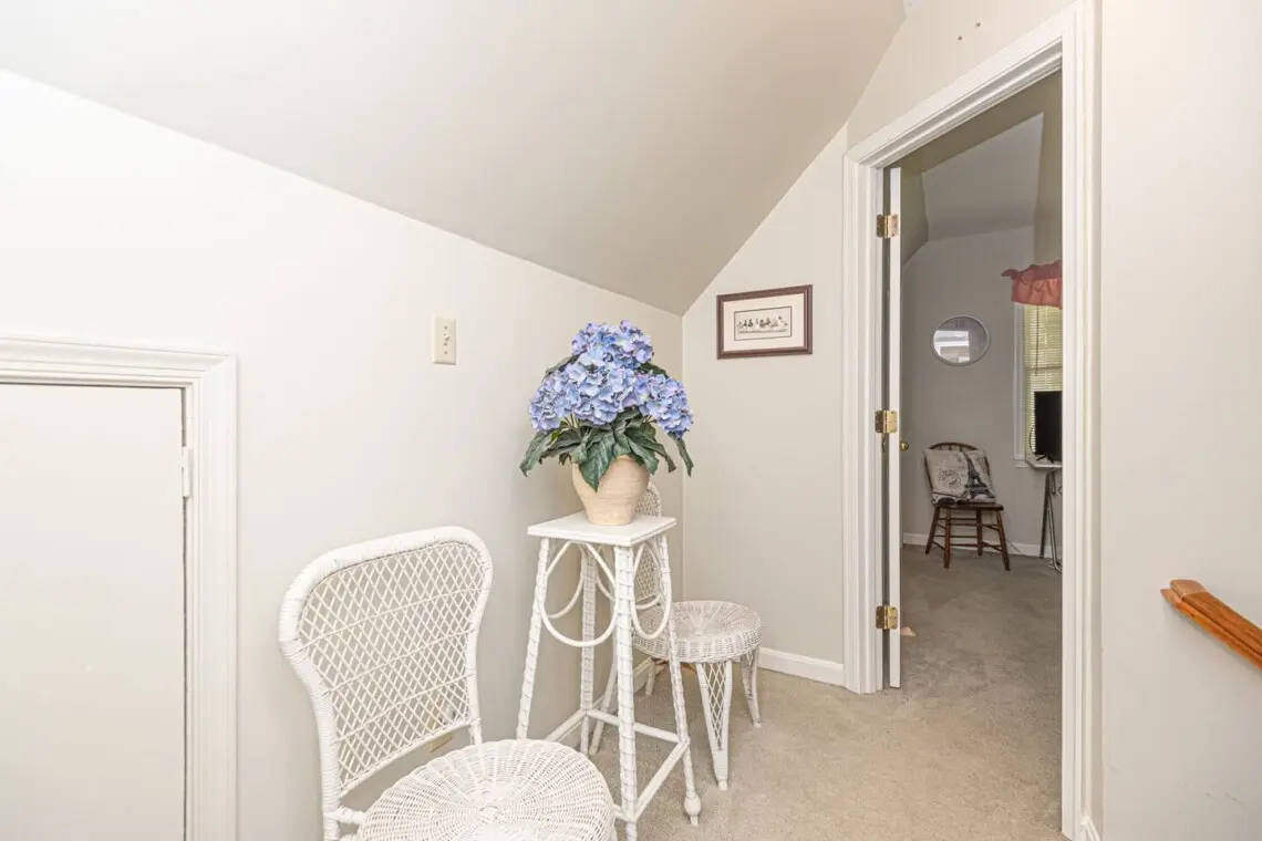 f3b9117f 83d6 4464 be66 3700851c0db8