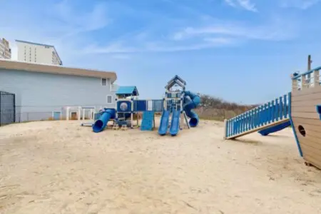 9fb27aed b64b 4936 b528 1b0fa4d3b47a