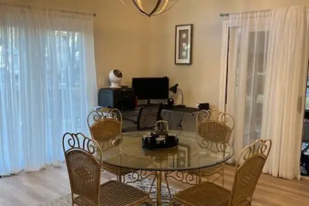 f185d5de e2b7 4662 b90b 7fb93aaf60ca